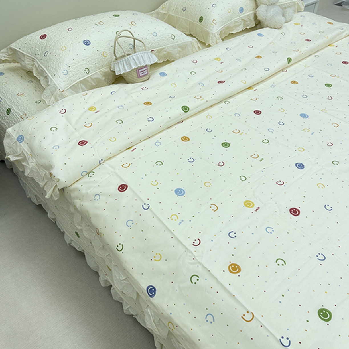 91家纺网 家纺一手货源 找家纺 禧瑞谷 2026新款法式纯棉床盖韩版花边床盖三件套四件套 笑脸