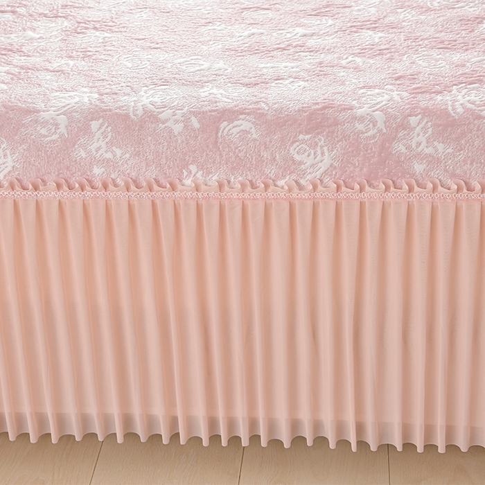 91家纺网 家纺一手货源 找家纺 （总）畅畅家纺 2026春夏新款聚乙烯中分子双面提花高克重凉感冰感凉豆豆床裙三件套-经典玫瑰