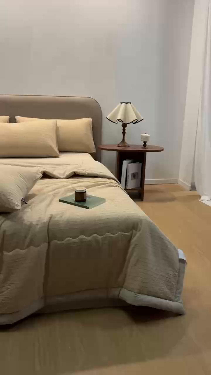 91家纺网 家纺一手货源 找家纺 恋人优选 2026新款浮光全棉提花夏被空调被 浮光卡其