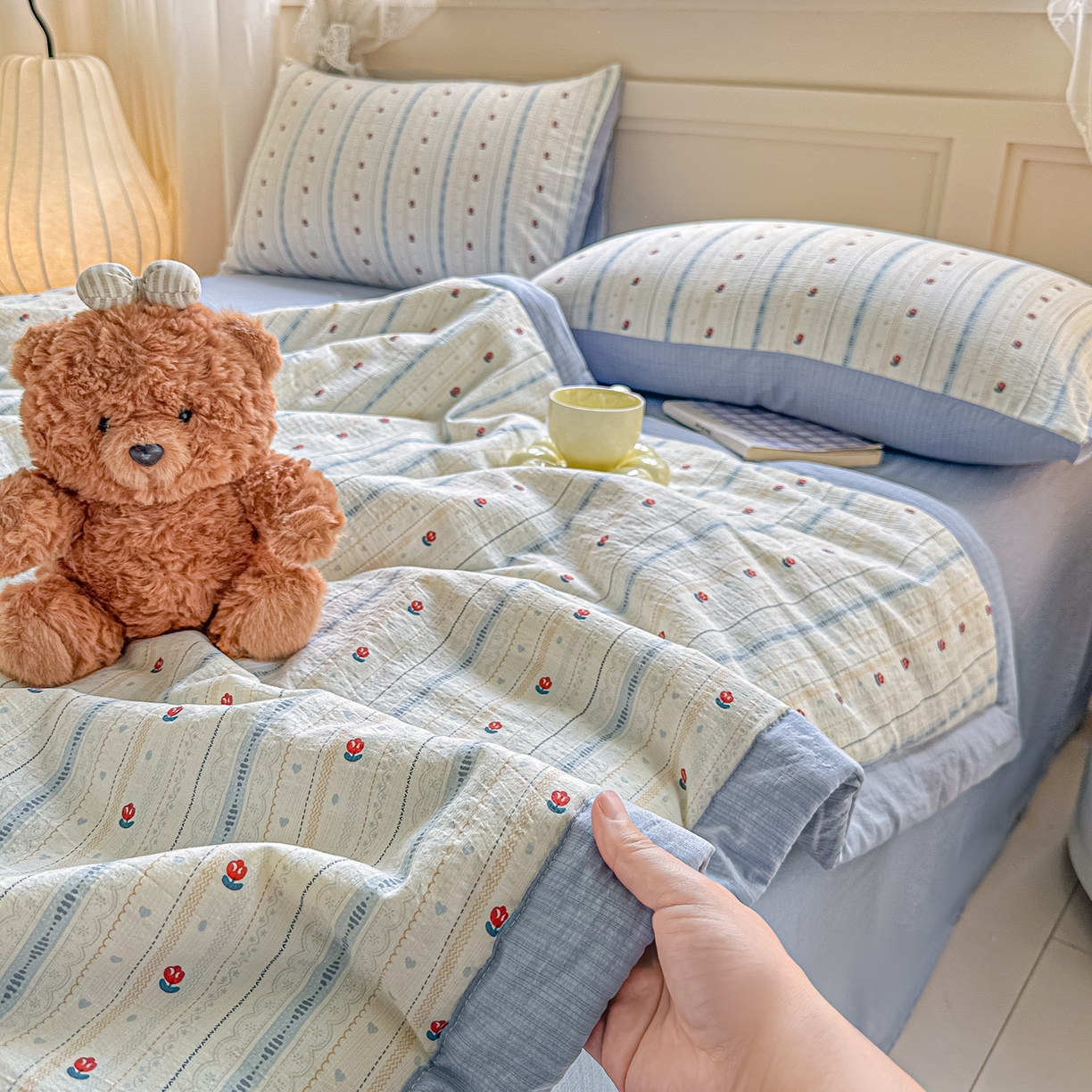 91家纺网 家纺一手货源 找家纺 秋泽家纺 2026新款A类云感双层纱大豆纤维夏凉被空调被小清新印花夏被 美好时光