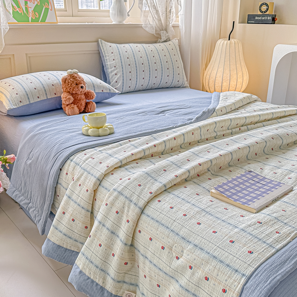 91家纺网 家纺一手货源 找家纺 秋泽家纺 2026新款A类云感双层纱大豆纤维夏凉被空调被小清新印花夏被 美好时光