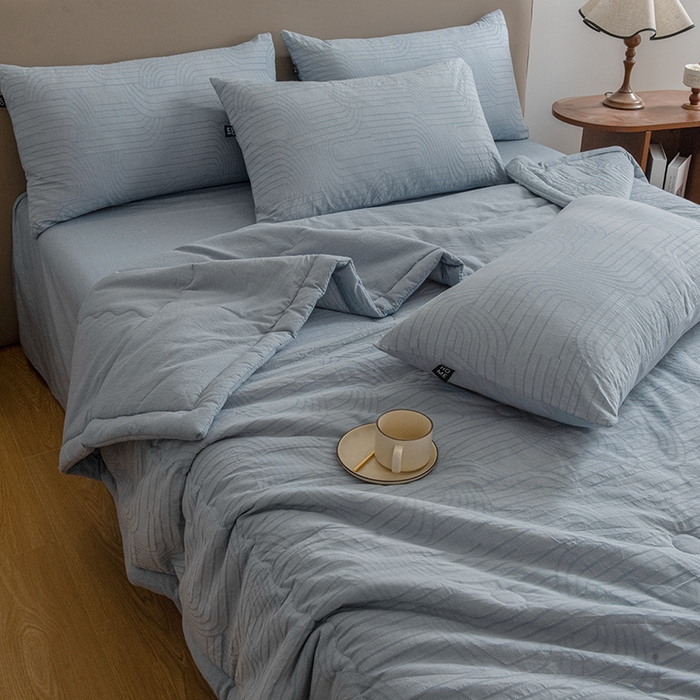 91家纺网 家纺一手货源 找家纺 恋人优选 2026新款浮光全棉提花夏被空调被 浮光兰