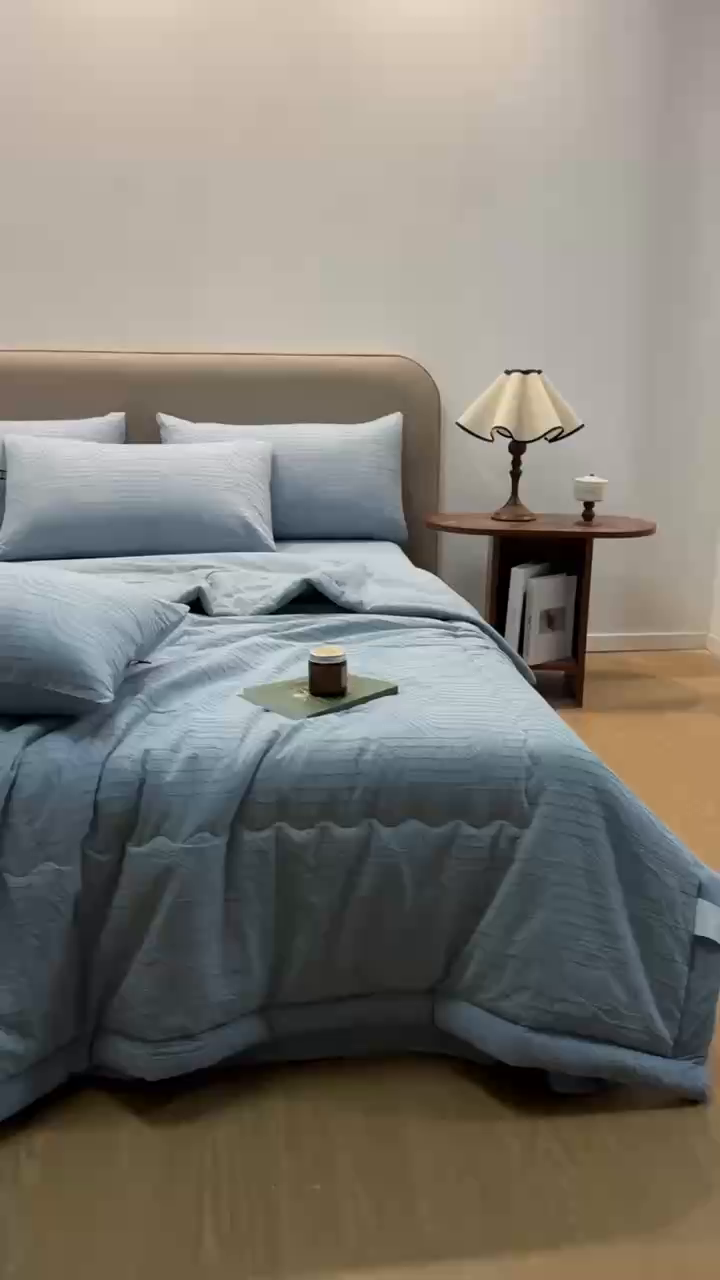 91家纺网 家纺一手货源 找家纺 恋人优选 2026新款浮光全棉提花夏被空调被 浮光兰