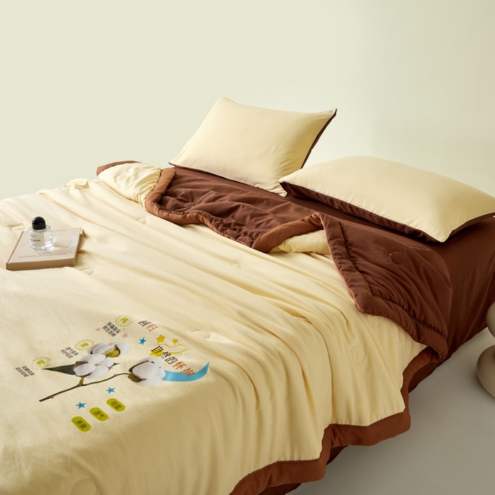 91家纺网 家纺一手货源 找家纺 卡斯诺家纺馆 2026新款水洗棉棉花夏被四件套 奶黄深咖