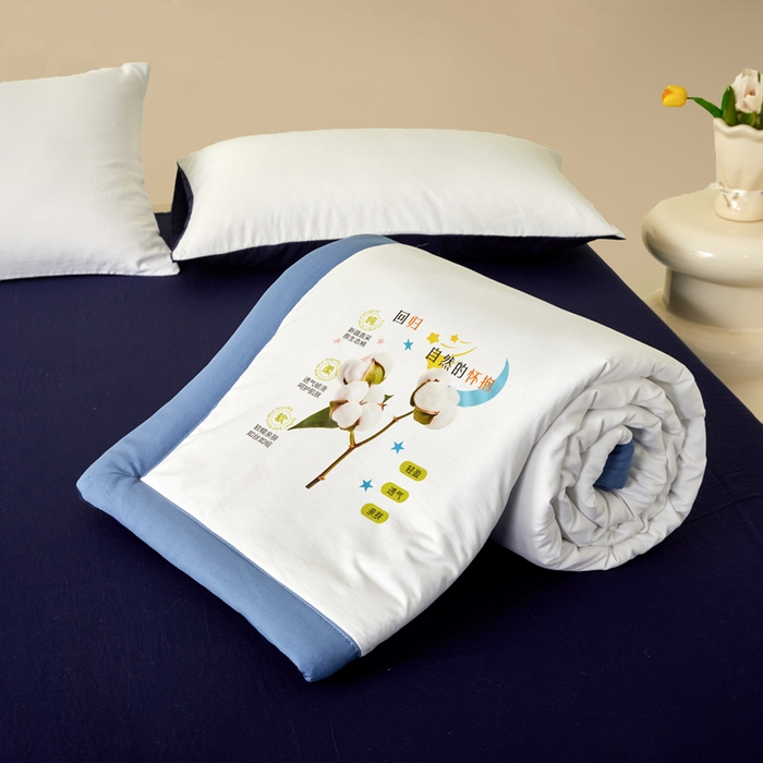 91家纺网 家纺一手货源 找家纺 卡斯诺家纺馆 2026新款水洗棉棉花夏被四件套 米白藏青