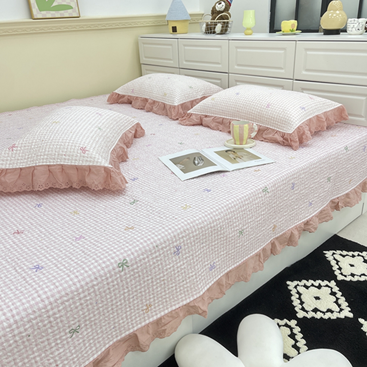 91家纺网 家纺一手货源 找家纺 禧瑞谷 2026法式纯棉绗缝全棉榻榻米床盖防滑加厚纯棉床单夹棉三件套床盖纯棉东北农大炕盖 粉格子蝴蝶结