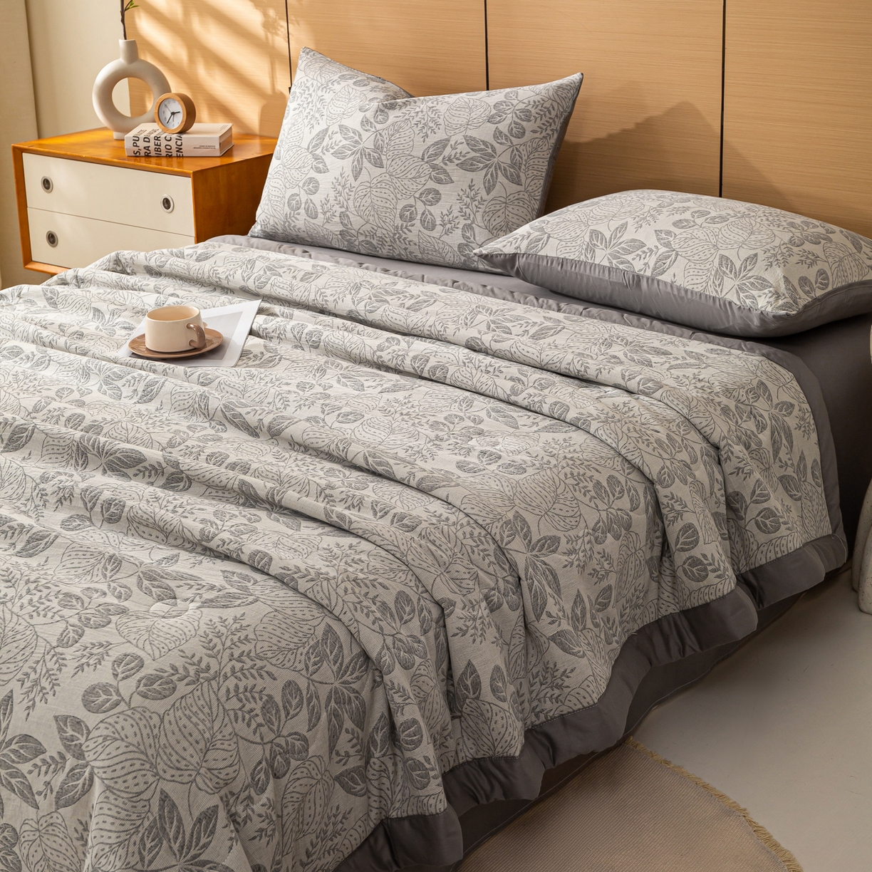 91家纺网 家纺一手货源 找家纺 恋人优选 2026新款全棉三层提花夏被空调被 茎叶时光-灰