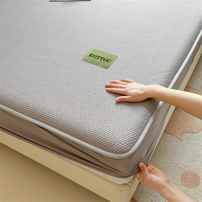 91家纺网 家纺一手货源 找家纺 （总）雯豆家纺 2026春夏新款凉感丝豆豆床笠三件套加厚三明治床垫保护套,凉感丝豆豆床笠-柏林蓝,凉感丝豆豆床笠-薄雾灰,凉感丝豆豆床笠-冰川灰,凉感丝豆豆床笠-春辰绿,凉感丝豆豆床笠-海港蓝,凉感丝豆豆床笠-莫奈咖,凉感丝豆豆床笠-胭脂粉