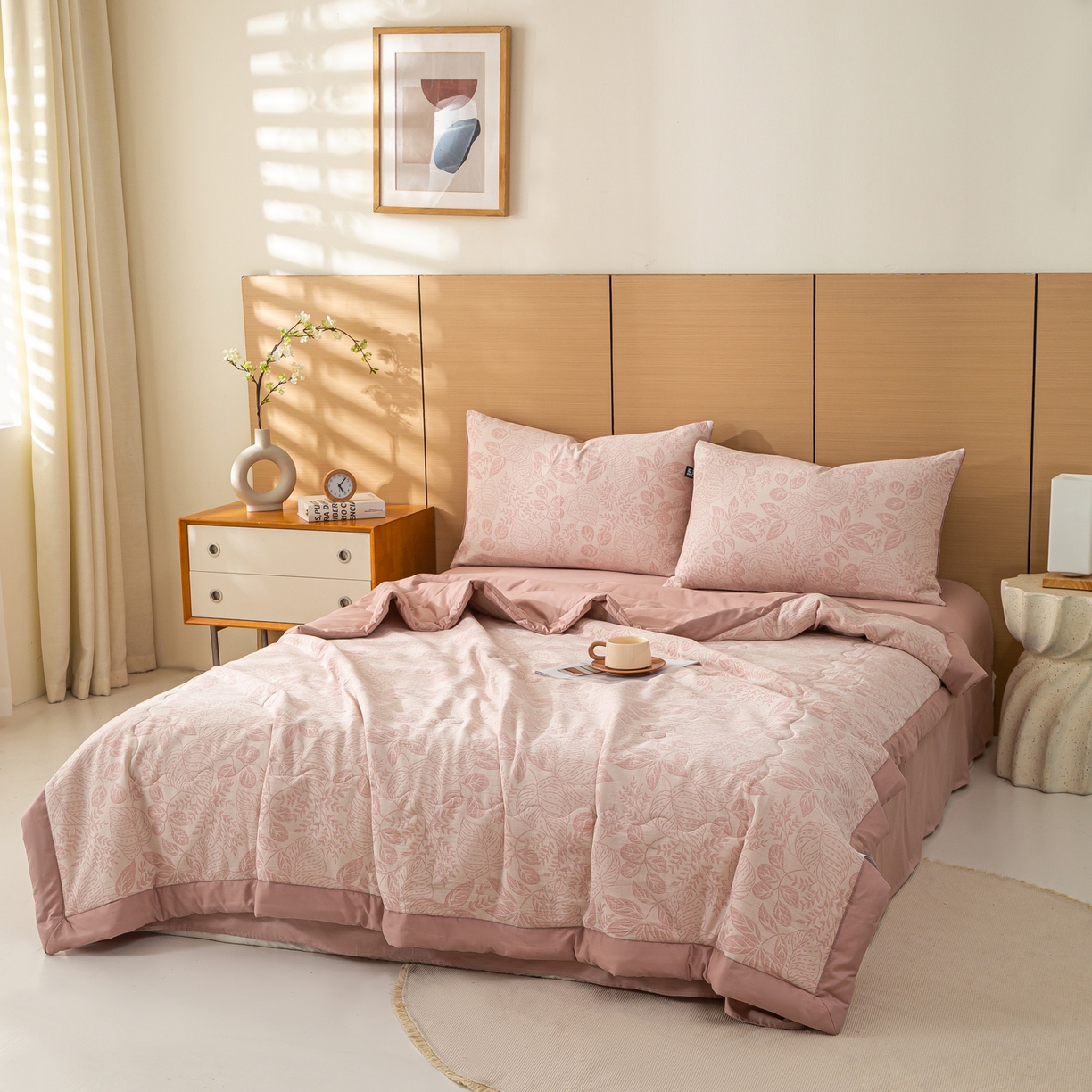 91家纺网 家纺一手货源 找家纺 恋人优选 2026新款全棉三层提花夏被空调被 茎叶时光-粉