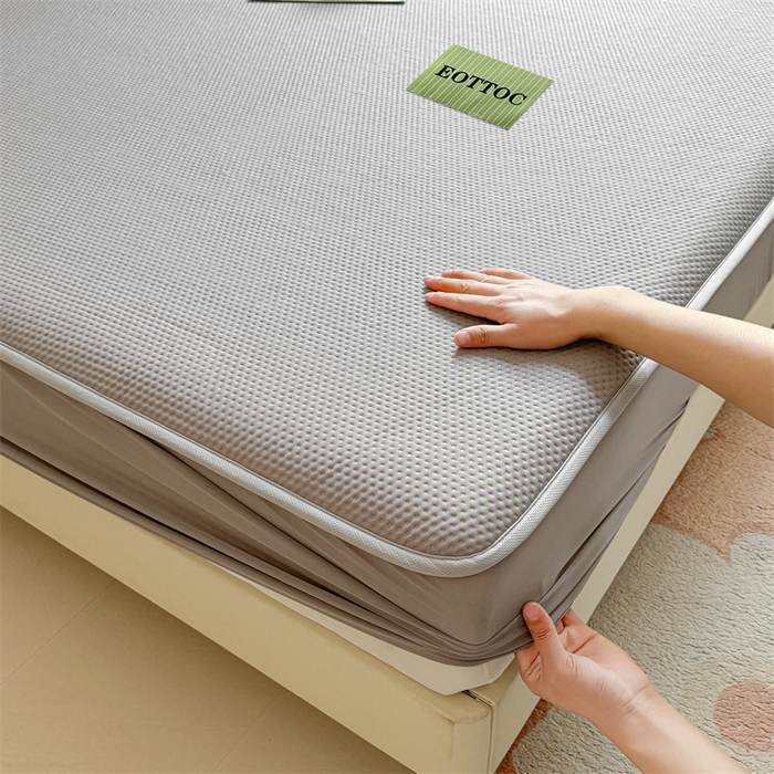 91家纺网 家纺一手货源 找家纺 （总）雯豆家纺 2026春夏新款凉感丝豆豆床笠三件套加厚三明治床垫保护套