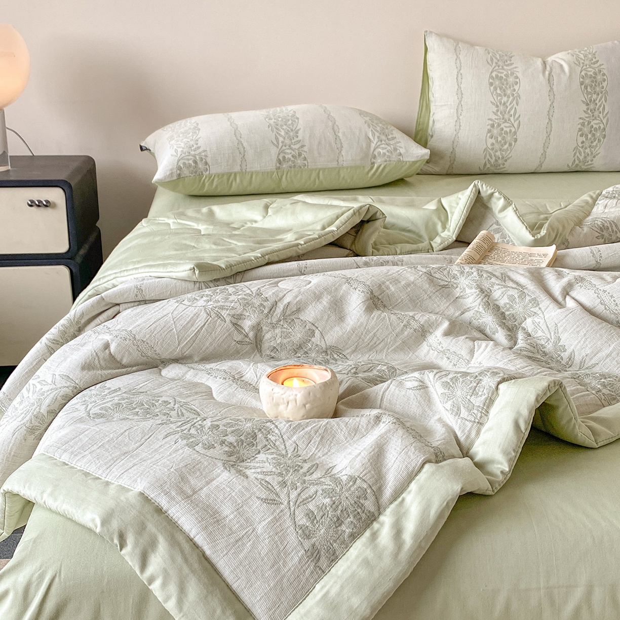 91家纺网 家纺一手货源 找家纺 恋人优选 2026新款全棉三层提花夏被空调被 花蔓吟-绿