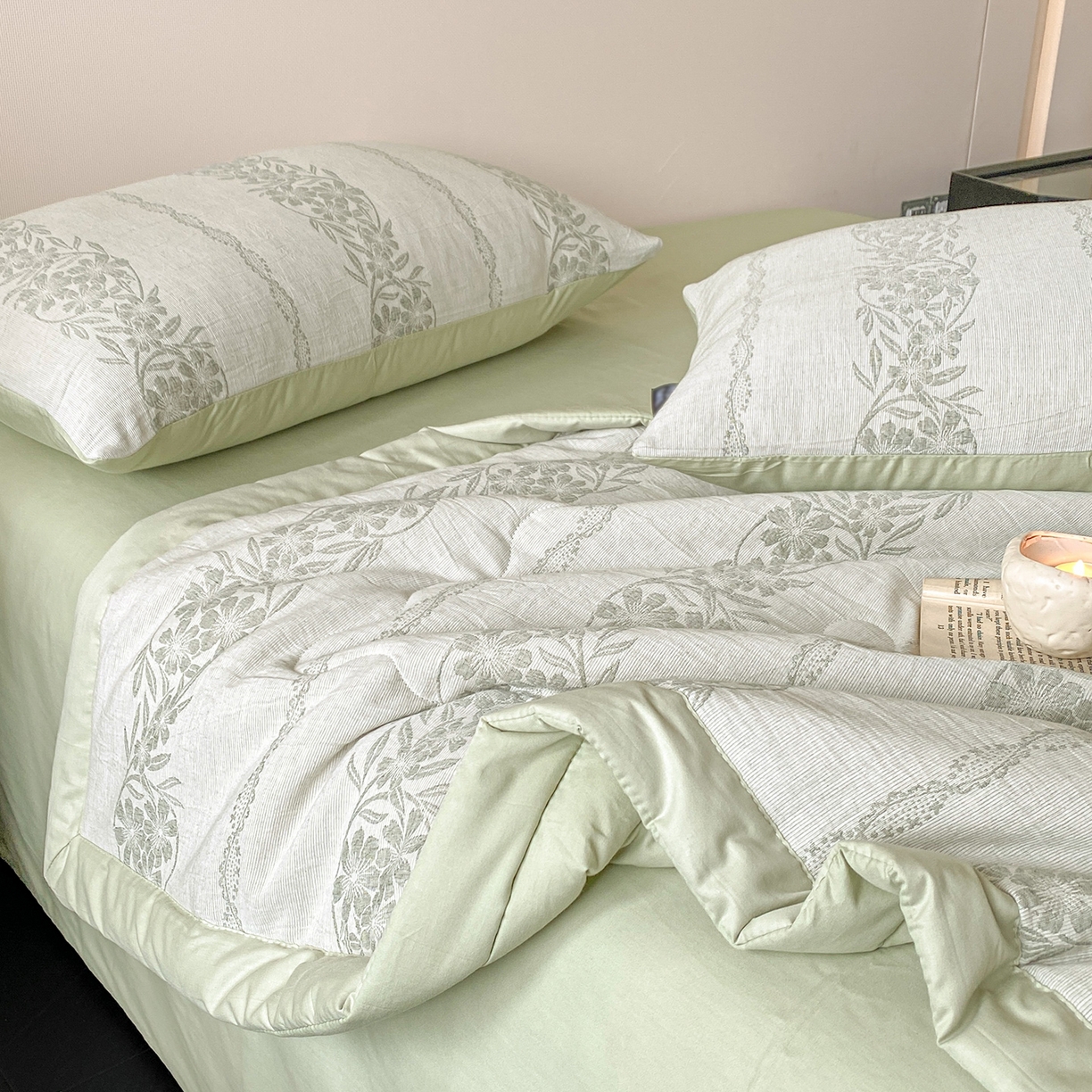 91家纺网 家纺一手货源 找家纺 恋人优选 2026新款全棉三层提花夏被空调被 花蔓吟-绿