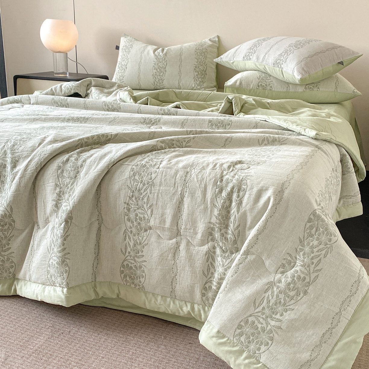 91家纺网 家纺一手货源 找家纺 恋人优选 2026新款全棉三层提花夏被空调被 花蔓吟-绿