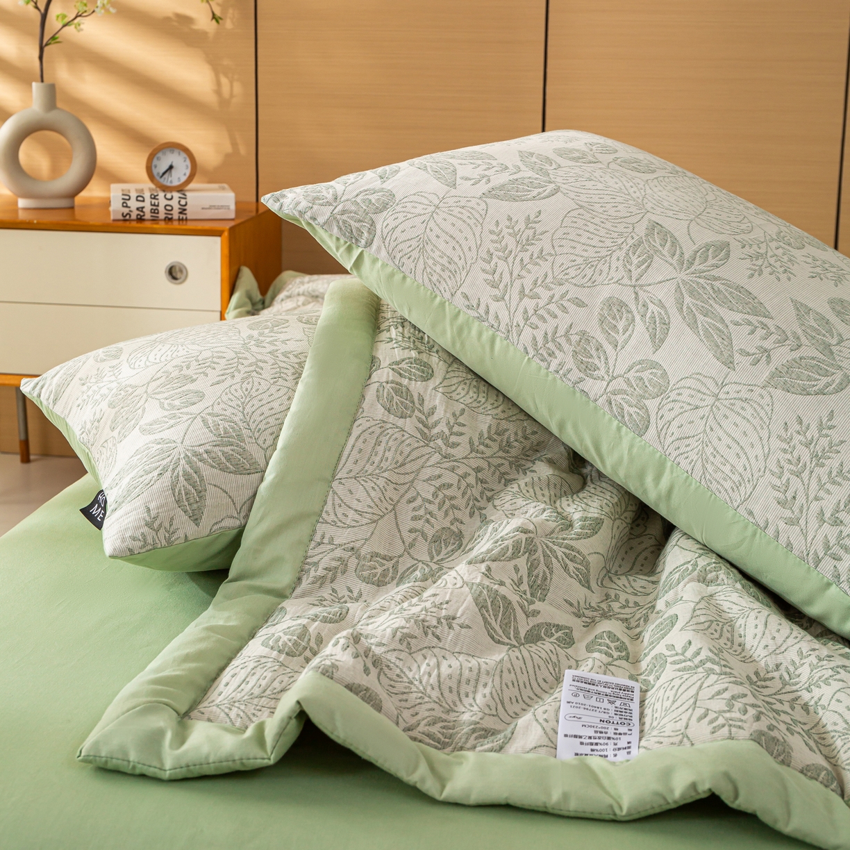 91家纺网 家纺一手货源 找家纺 恋人优选 2026新款全棉三层提花夏被空调被 茎叶时光-绿
