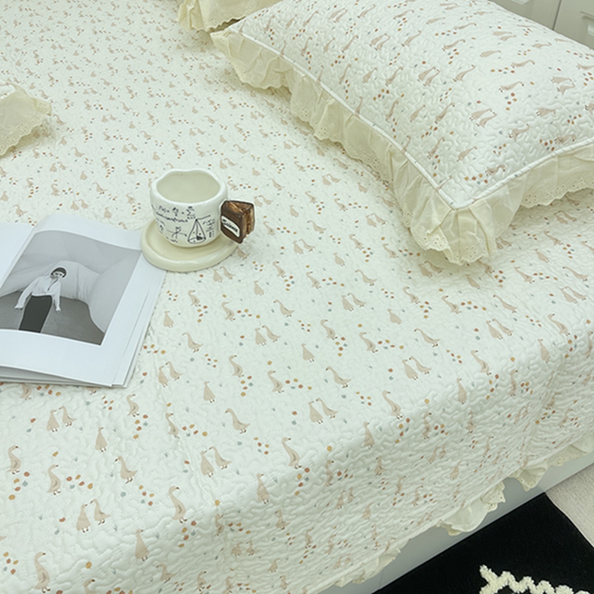 91家纺网 家纺一手货源 找家纺 禧瑞谷 2026法式纯棉绗缝全棉榻榻米床盖防滑加厚纯棉床单夹棉三件套床盖纯棉东北农大炕盖 可爱鹅