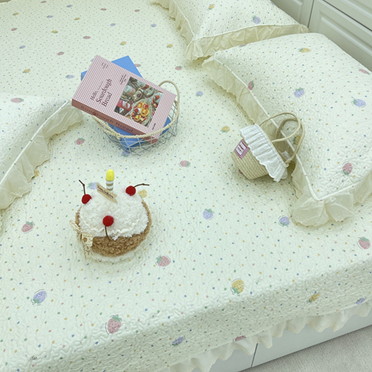 91家纺网 家纺一手货源 找家纺 禧瑞谷 2026法式纯棉绗缝全棉榻榻米床盖防滑加厚纯棉床单夹棉三件套床盖纯棉东北农大炕盖 莓果点点