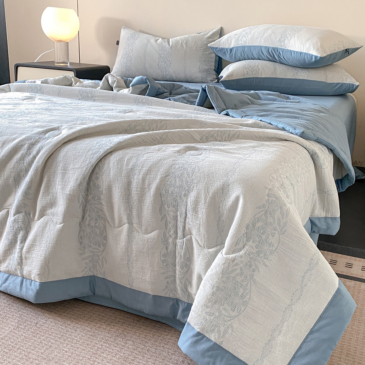 91家纺网 家纺一手货源 找家纺 恋人优选 2026新款全棉三层提花夏被空调被 花蔓吟-兰