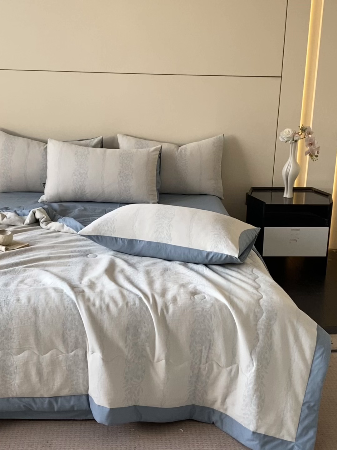 91家纺网 家纺一手货源 找家纺 恋人优选 2026新款全棉三层提花夏被空调被 花蔓吟-兰