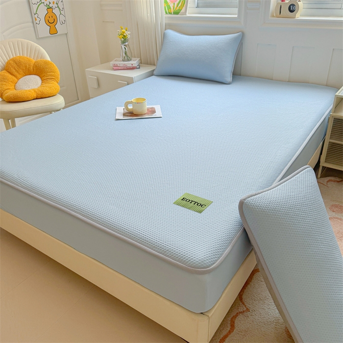 91家纺网 家纺一手货源 找家纺 雯豆家纺 2026春夏新款凉感丝豆豆床笠三件套加厚三明治床垫保护套 凉感丝豆豆床笠-柏林蓝