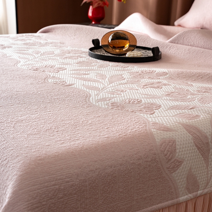 91家纺网 家纺一手货源 找家纺 红夫人 2026新款PE凉感豆豆提花凉席-忆江南 柔粉