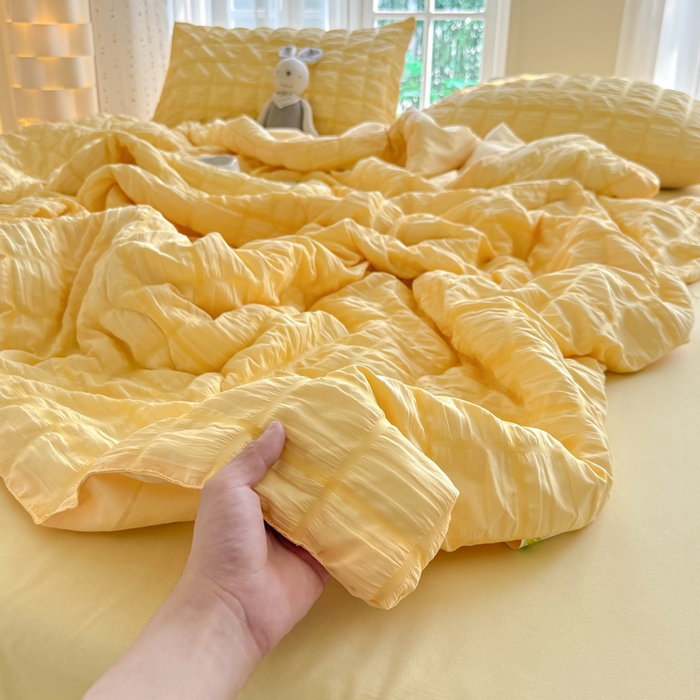 91家纺网 家纺一手货源 找家纺 卡斯诺家纺馆 2026新款亲肤泡泡纱夏被四件套 柠檬黄