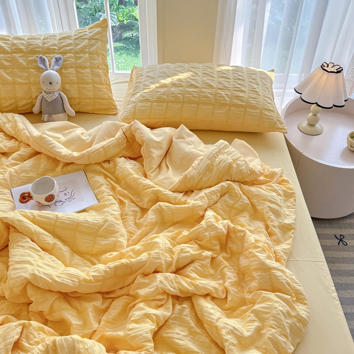 91家纺网 家纺一手货源 找家纺 卡斯诺家纺馆 2026新款亲肤泡泡纱夏被四件套 柠檬黄