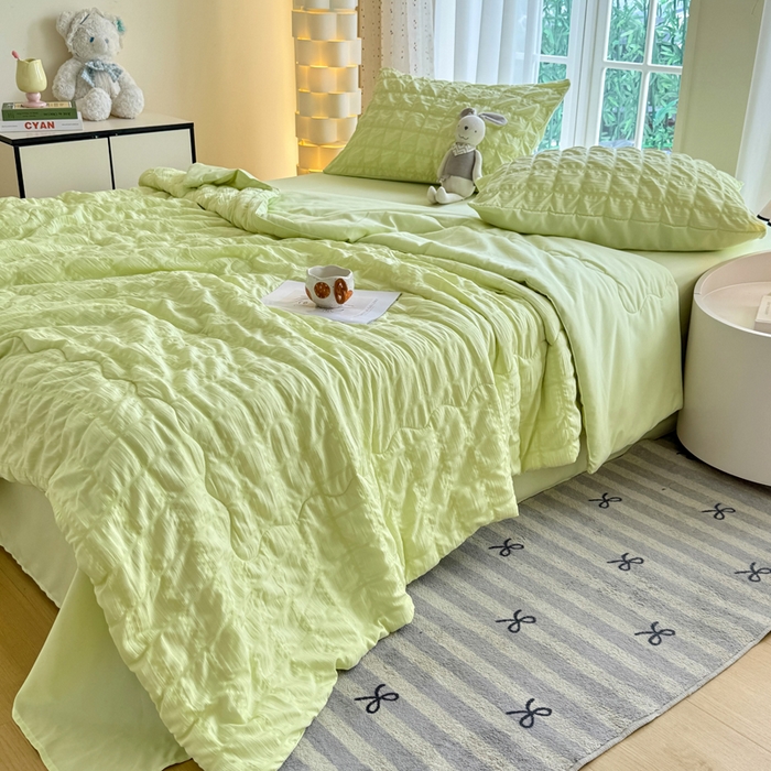 91家纺网 家纺一手货源 找家纺 卡斯诺家纺馆 2026新款亲肤泡泡纱夏被四件套 苹果绿