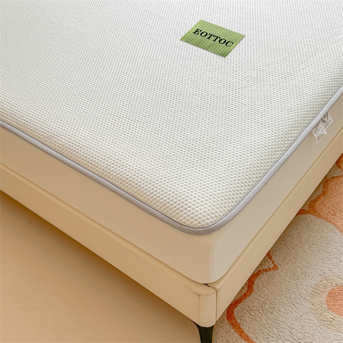 91家纺网 家纺一手货源 找家纺 雯豆家纺 2026春夏新款凉感丝豆豆床笠三件套加厚三明治床垫保护套 凉感丝豆豆床笠-薄雾灰