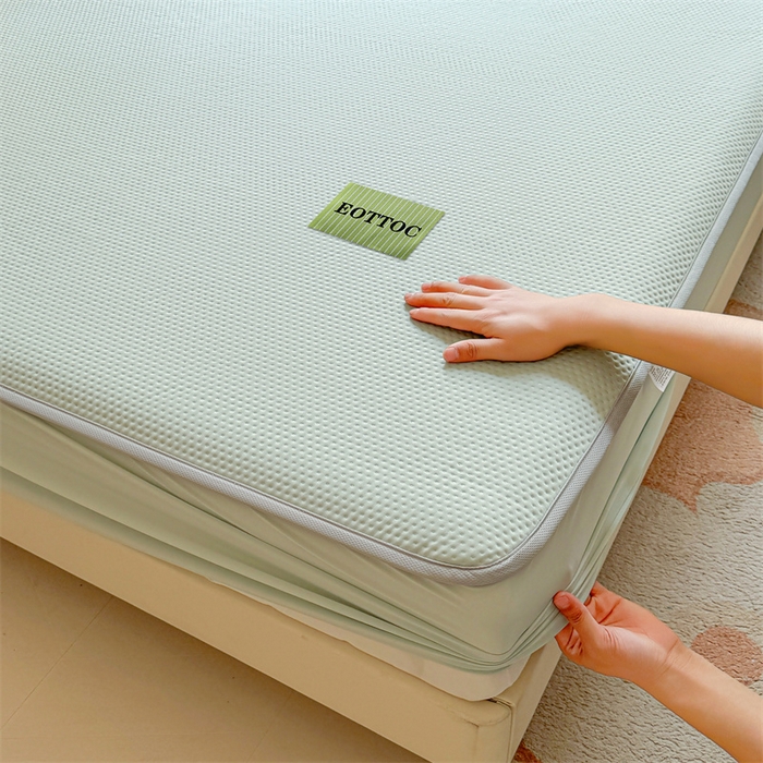 91家纺网 家纺一手货源 找家纺 雯豆家纺 2026春夏新款凉感丝豆豆床笠三件套加厚三明治床垫保护套 凉感丝豆豆床笠-海港蓝