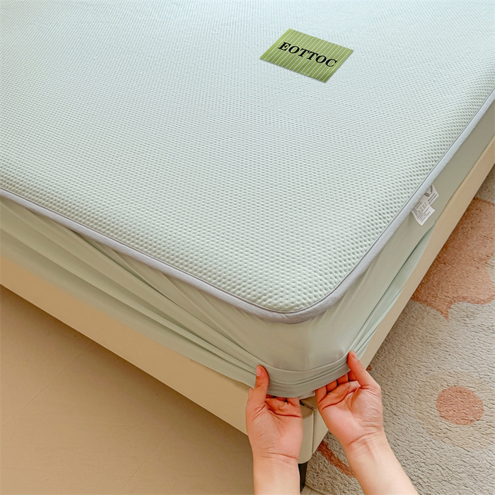 91家纺网 家纺一手货源 找家纺 雯豆家纺 2026春夏新款凉感丝豆豆床笠三件套加厚三明治床垫保护套 凉感丝豆豆床笠-海港蓝