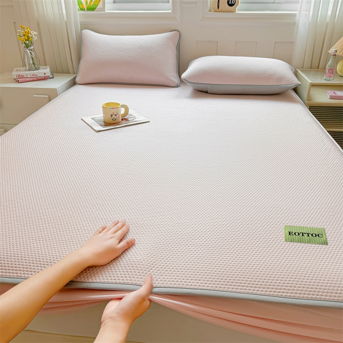 91家纺网 家纺一手货源 找家纺 雯豆家纺 2026春夏新款凉感丝豆豆床笠三件套加厚三明治床垫保护套 凉感丝豆豆床笠-胭脂粉