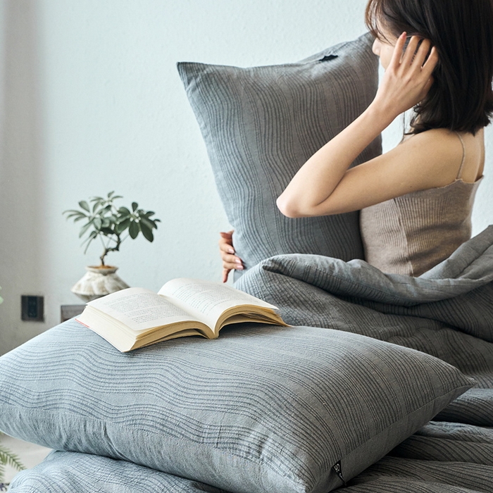 91家纺网 家纺一手货源 找家纺 恋人优选 2026新款全棉提花枕套 大波浪灰