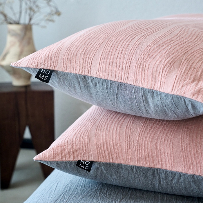 91家纺网 家纺一手货源 找家纺 恋人优选 2026新款全棉提花枕套 大波浪粉