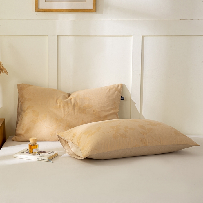 91家纺网 家纺一手货源 找家纺 恋人优选 2026新款全棉提花枕套 樱花叶-卡其