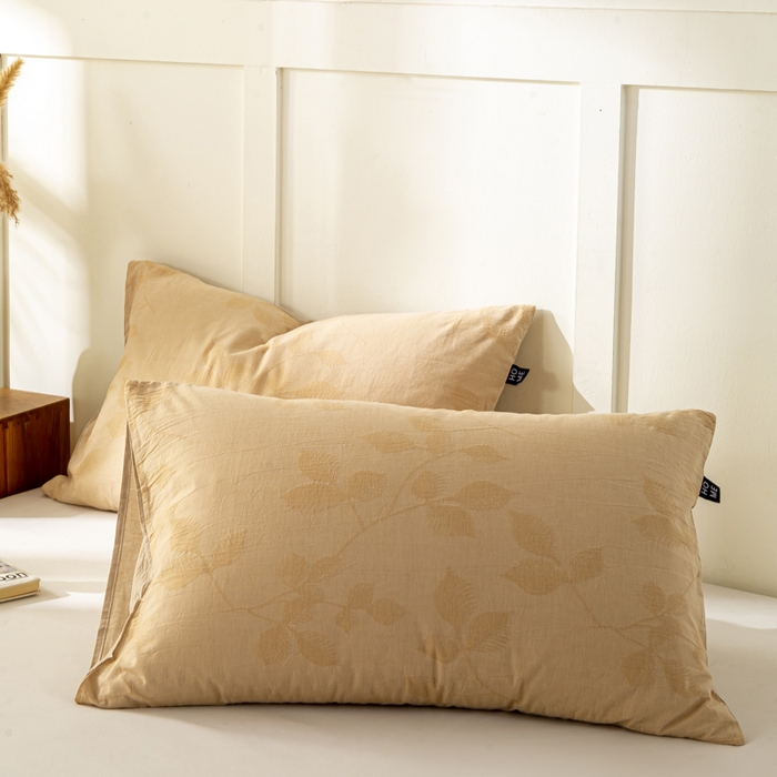 91家纺网 家纺一手货源 找家纺 恋人优选 2026新款全棉提花枕套 樱花叶-卡其