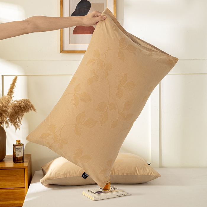 91家纺网 家纺一手货源 找家纺 恋人优选 2026新款全棉提花枕套 樱花叶-卡其