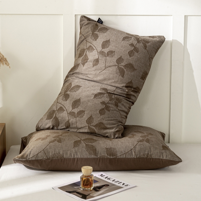 91家纺网 家纺一手货源 找家纺 恋人优选 2026新款全棉提花枕套 樱花叶-咖