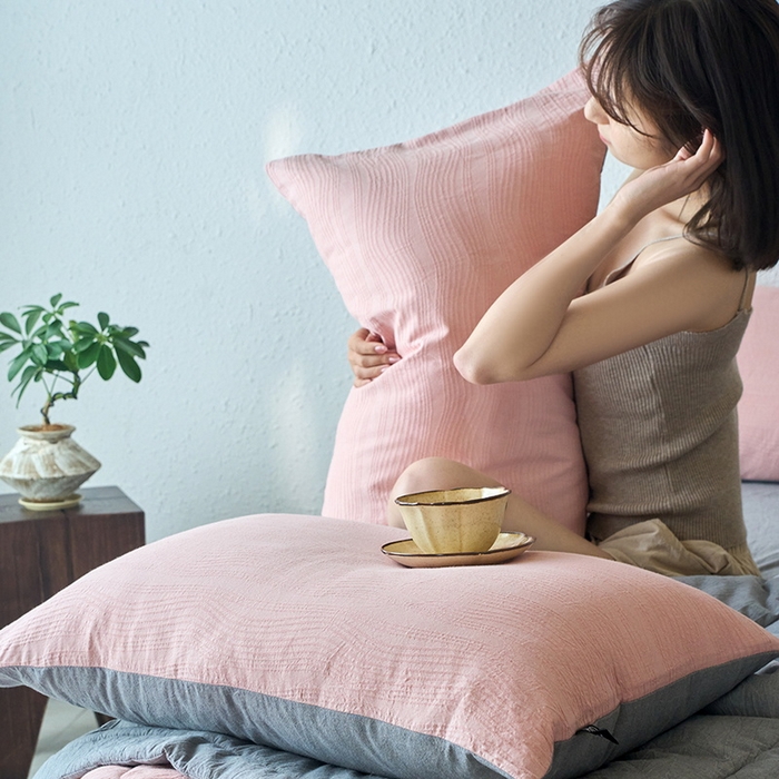 91家纺网 家纺一手货源 找家纺 恋人优选 2026新款全棉提花枕套 大波浪粉