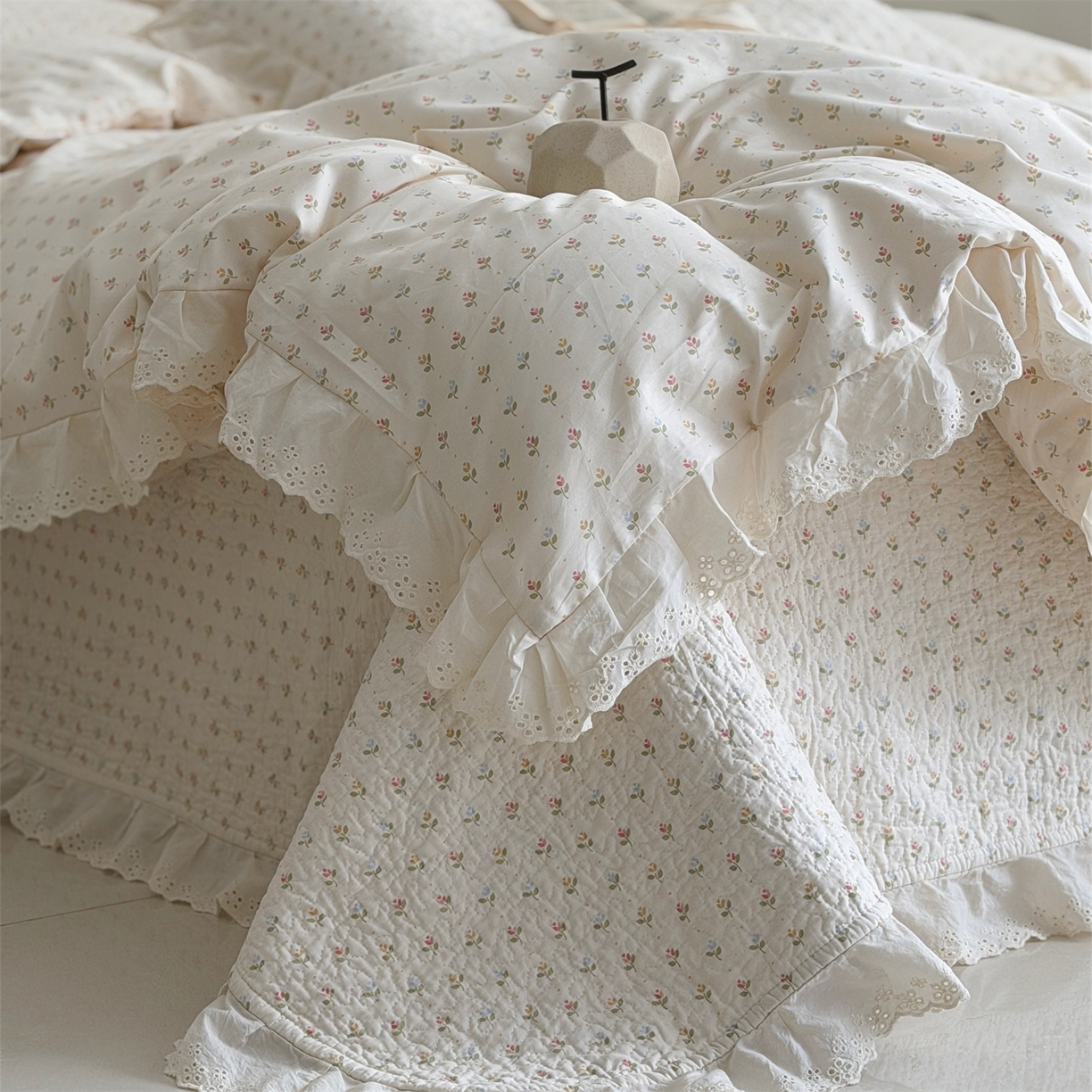 91家纺网 家纺一手货源 找家纺 佰织鑫家居 2026新款全棉法式砂洗棉花床盖款被套四件套  花语