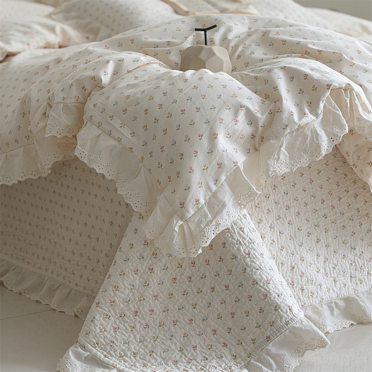 91家纺网 家纺一手货源 找家纺 佰织鑫家居 2026新款全棉法式砂洗棉花床盖款被套四件套  花语