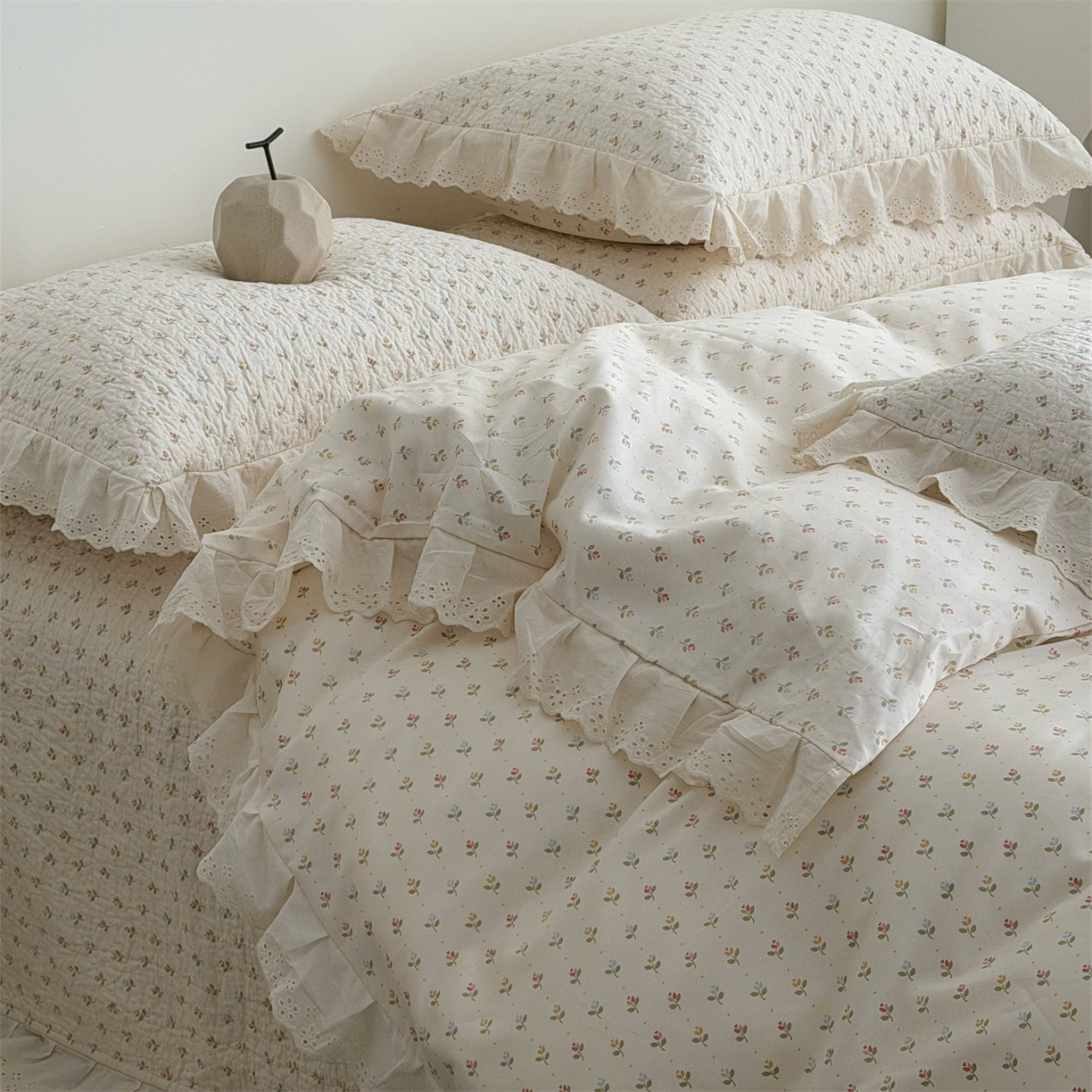 91家纺网 家纺一手货源 找家纺 佰织鑫家居 2026新款全棉法式砂洗棉花床盖款被套四件套  花语