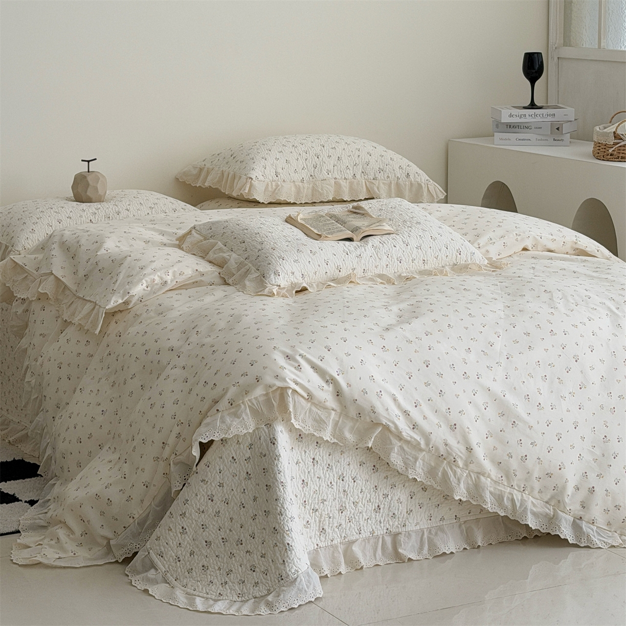 91家纺网 家纺一手货源 找家纺 佰织鑫家居 2026新款全棉法式砂洗棉花床盖款被套四件套 酸奶草莓