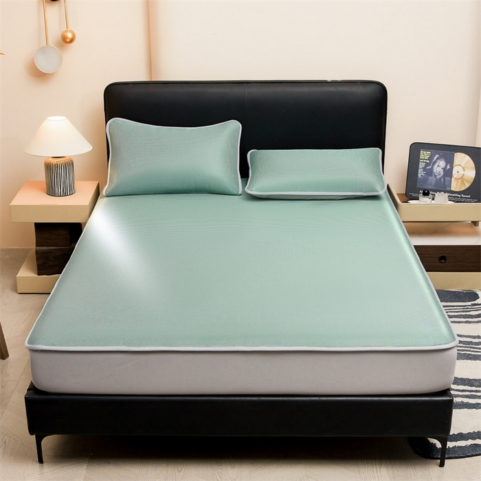 91家纺网 家纺一手货源 找家纺 雯豆家纺 2026春夏新款碳光冰丝床笠加厚三明治凉感床垫保护套夏季床罩凉席席子 千鸟格-床笠款松石绿