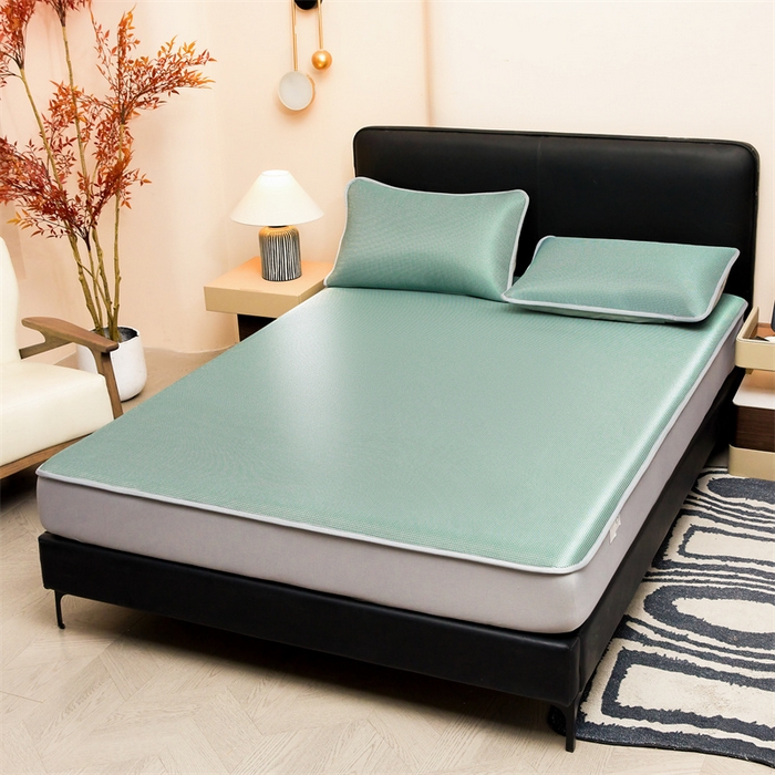 91家纺网 家纺一手货源 找家纺 雯豆家纺 2026春夏新款碳光冰丝床笠加厚三明治凉感床垫保护套夏季床罩凉席席子 千鸟格-床笠款松石绿