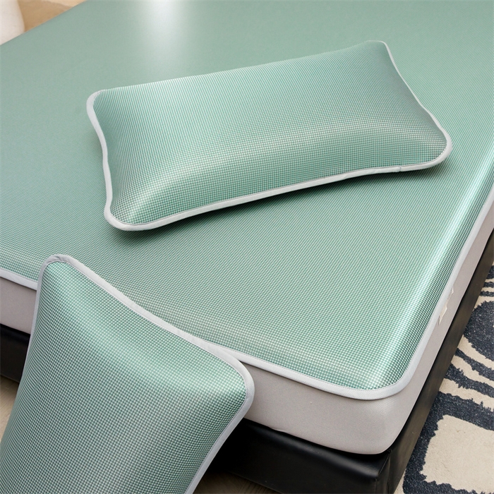 91家纺网 家纺一手货源 找家纺 雯豆家纺 2026春夏新款碳光冰丝床笠加厚三明治凉感床垫保护套夏季床罩凉席席子 千鸟格-床笠款松石绿