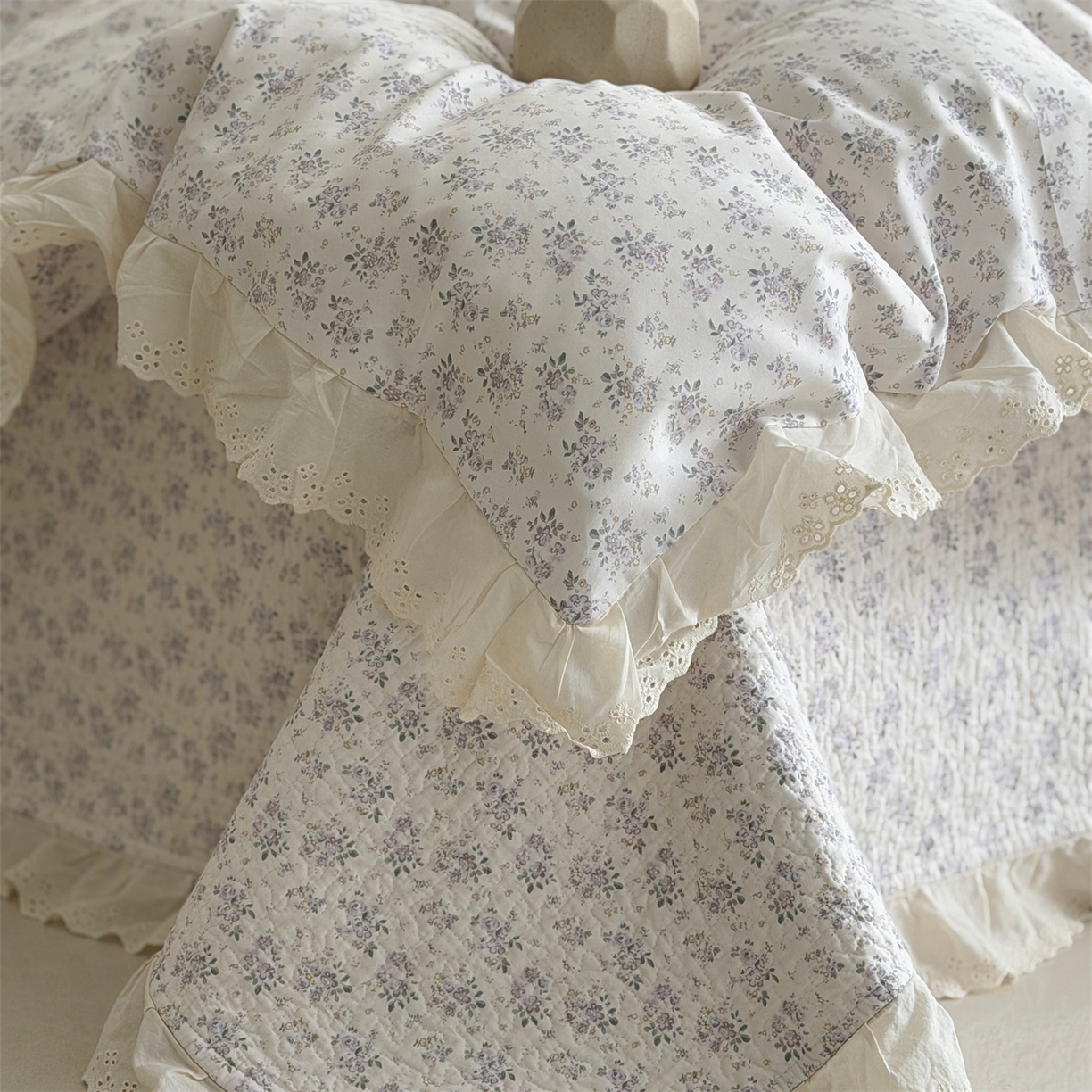 91家纺网 家纺一手货源 找家纺 佰织鑫家居 2026新款全棉法式砂洗棉花床盖款被套四件套 紫遇