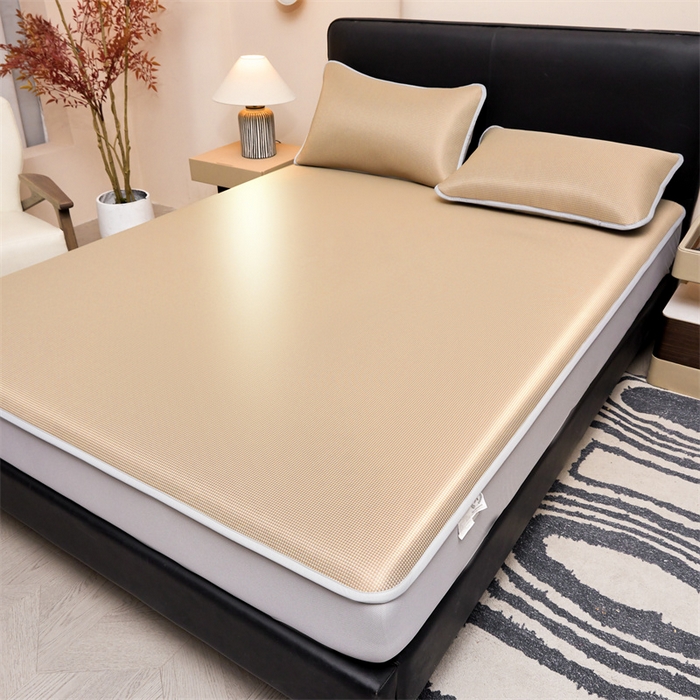 91家纺网 家纺一手货源 找家纺 雯豆家纺 2026春夏新款碳光冰丝床笠加厚三明治凉感床垫保护套夏季床罩凉席席子 千鸟格-床笠款-香槟金