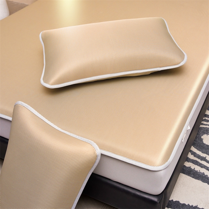 91家纺网 家纺一手货源 找家纺 雯豆家纺 2026春夏新款碳光冰丝床笠加厚三明治凉感床垫保护套夏季床罩凉席席子 千鸟格-床笠款-香槟金