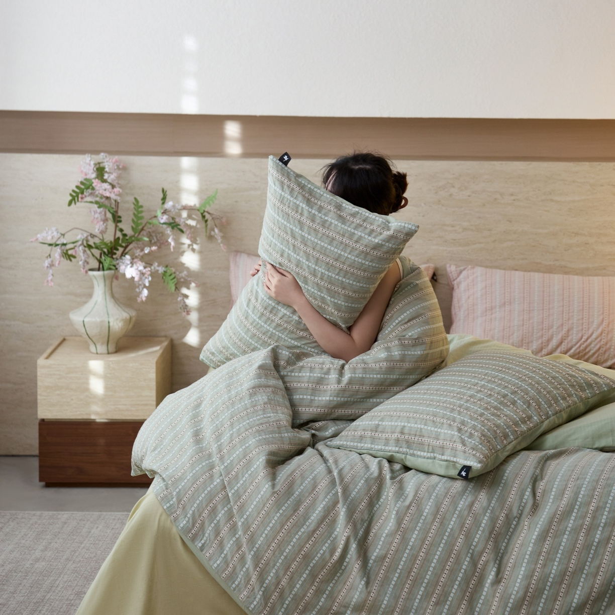 91家纺网 家纺一手货源 找家纺 （总）安莱生活 2026春夏新款水洗棉全棉色织大提花春日絮语四件套 春日絮语系列（券后最低控价319）