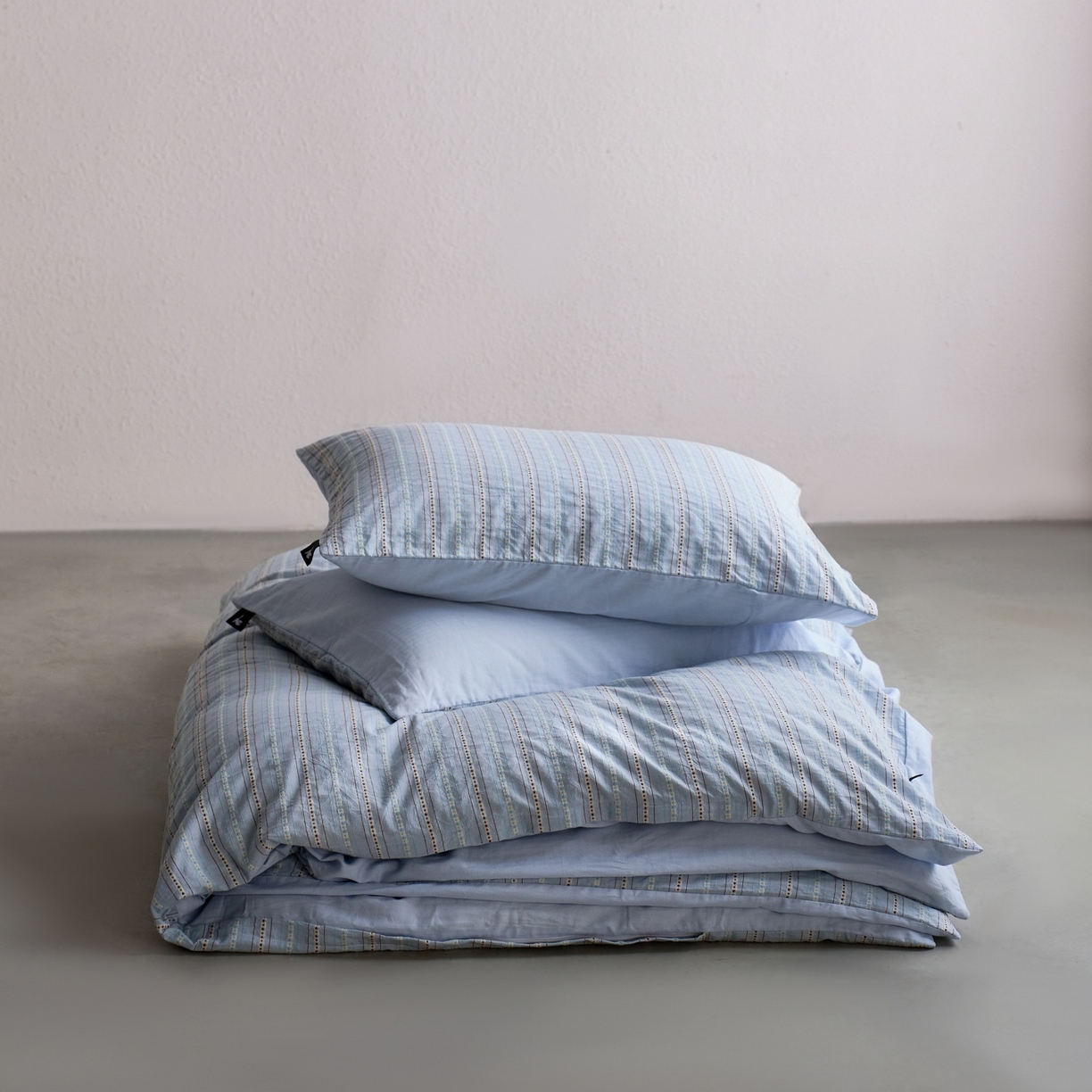 91家纺网 家纺一手货源 找家纺 安莱生活 2026春夏新款水洗棉全棉色织大提花春日絮语四件套 春日絮语系列（券后最低控价319） 春日絮语-浅蓝